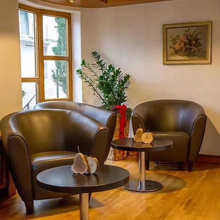 Hotel Heselbacher Hof 4*
