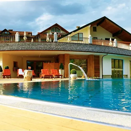 Heselbacher Hof Hotel 4*
