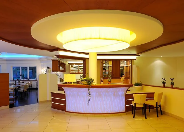 Heselbacher Hof فندق 4*