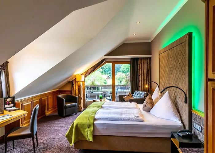 Heselbacher Hof فندق 4*