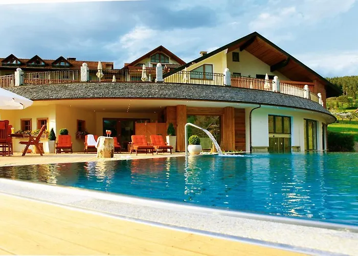 Heselbacher Hof فندق 4*